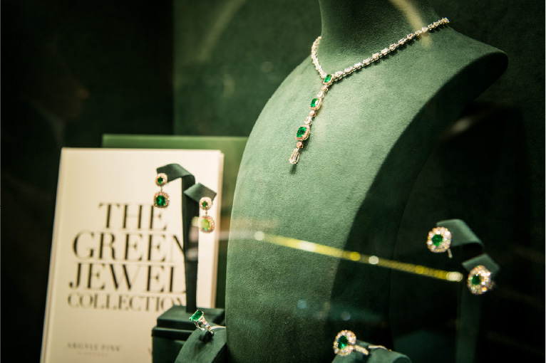 藍鑽界中的法拉利